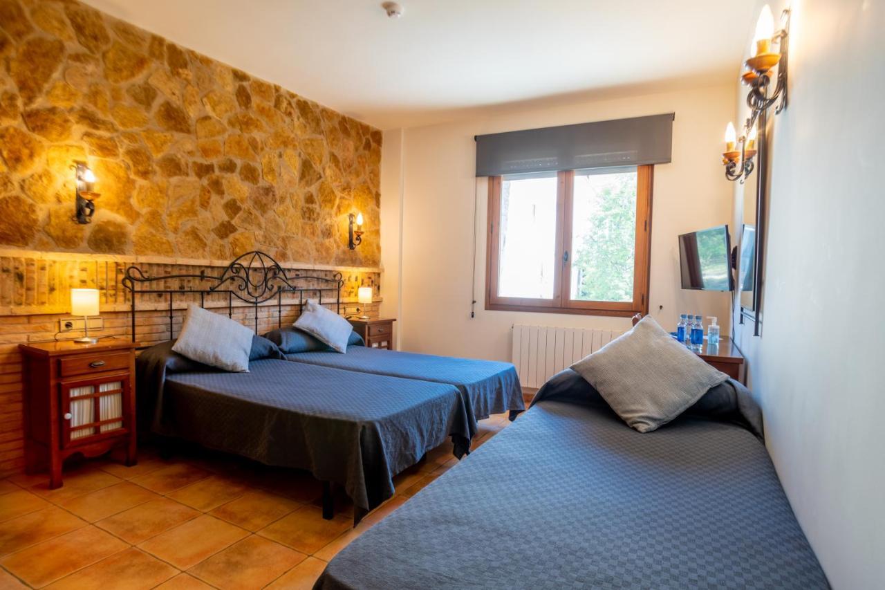 Hostal El Guerrer Todolella Luaran gambar